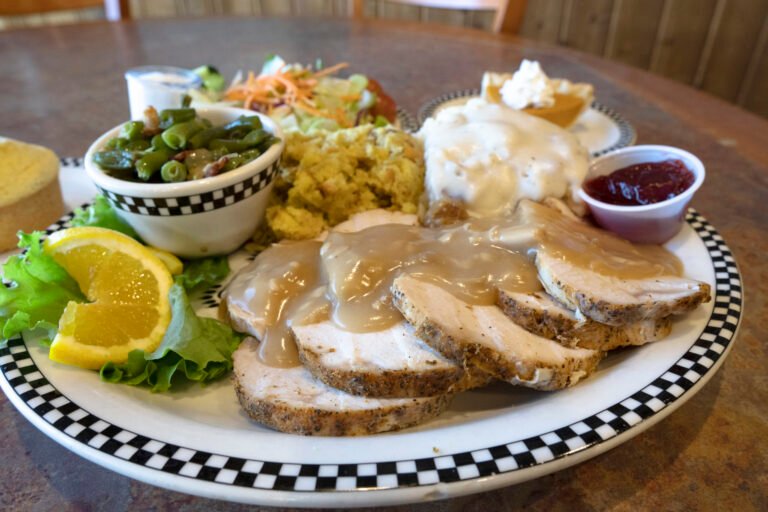 Black Bear Diner Lunch Hours: Uncover Delicious Lunch Delights