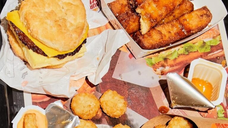 What Time Does Burger King Quit Serving Breakfast: Ultimate Guide