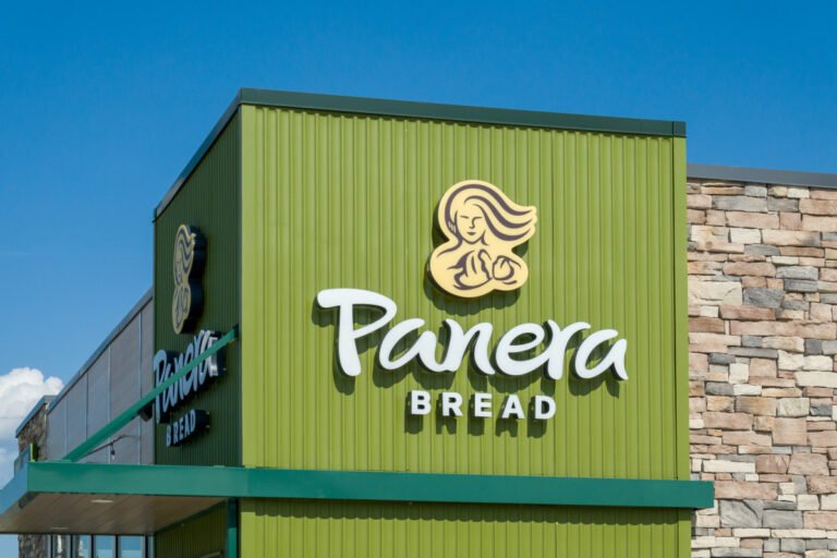 What Time Does Panera Bread Start Serving Lunch: Complete Guide